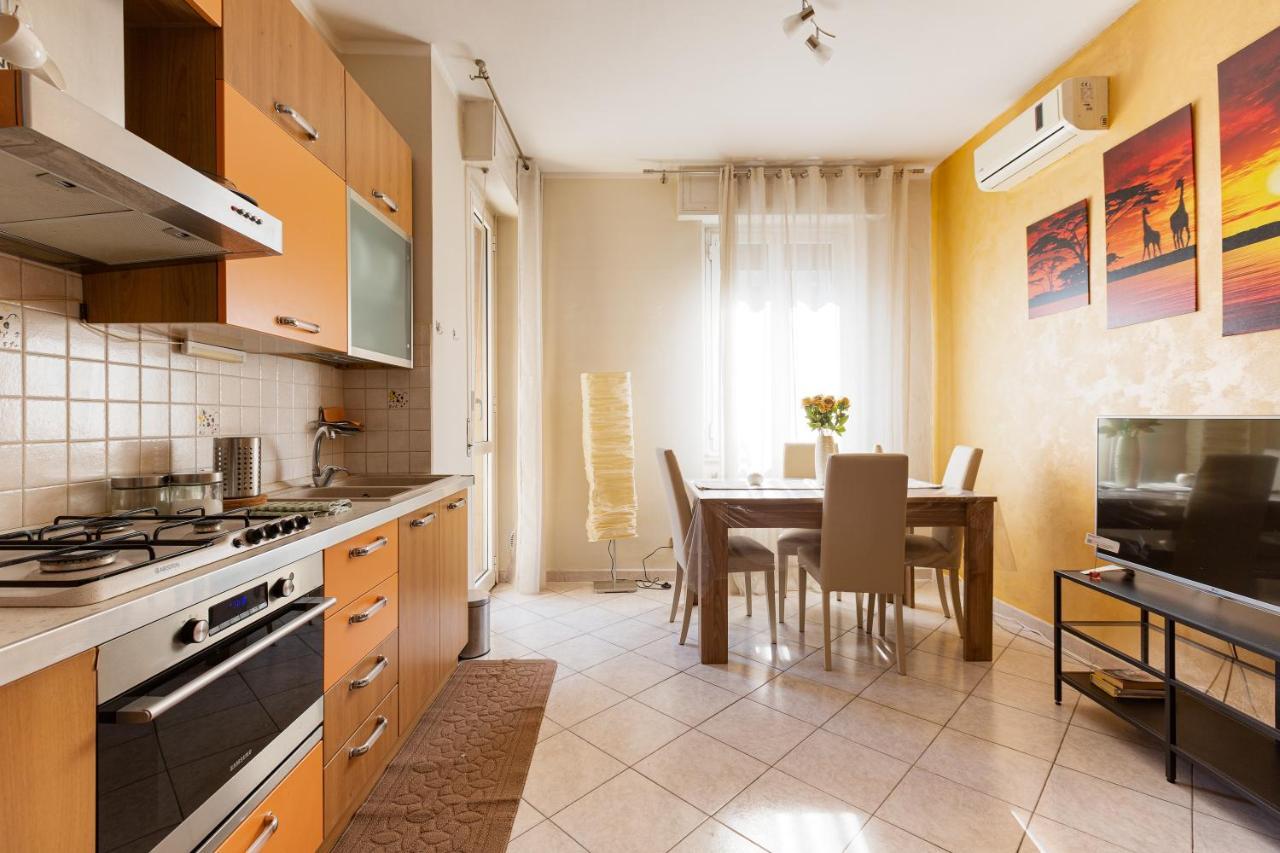 شقة Udine M2 Balcony Apt ميلان المظهر الخارجي الصورة